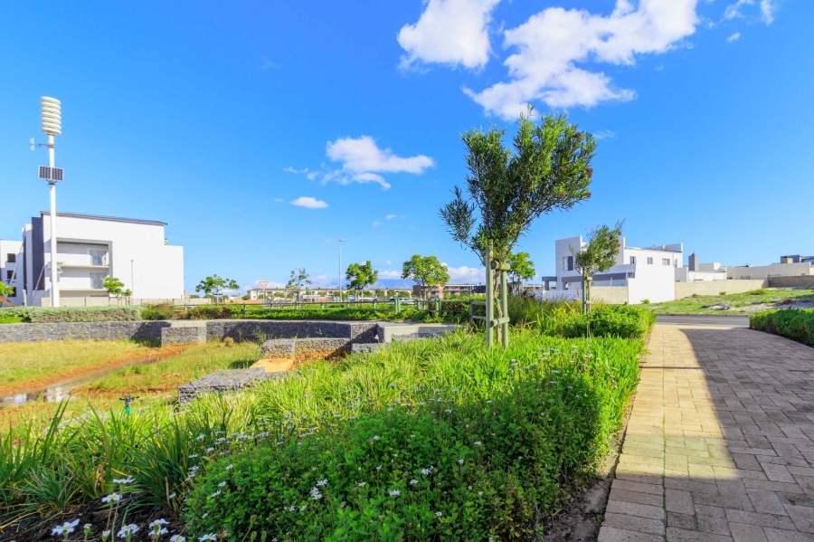 0 Bedroom Property for Sale in Sandown Western Cape